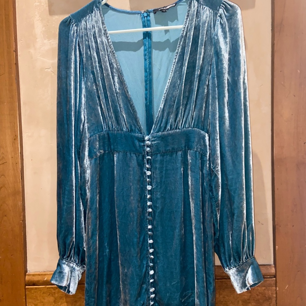 NEON BLONDE Teal Velvet Long Sleeve Dress
